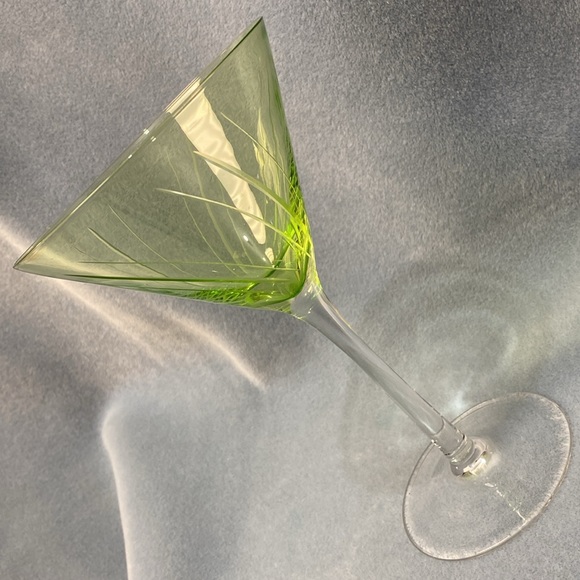 Luminarc Uptown Martini Glasses~Etched w/ Different Designs - Picture 11 of 12